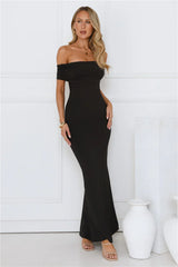 Vibe On Point Off Shoulder Maxi Dress